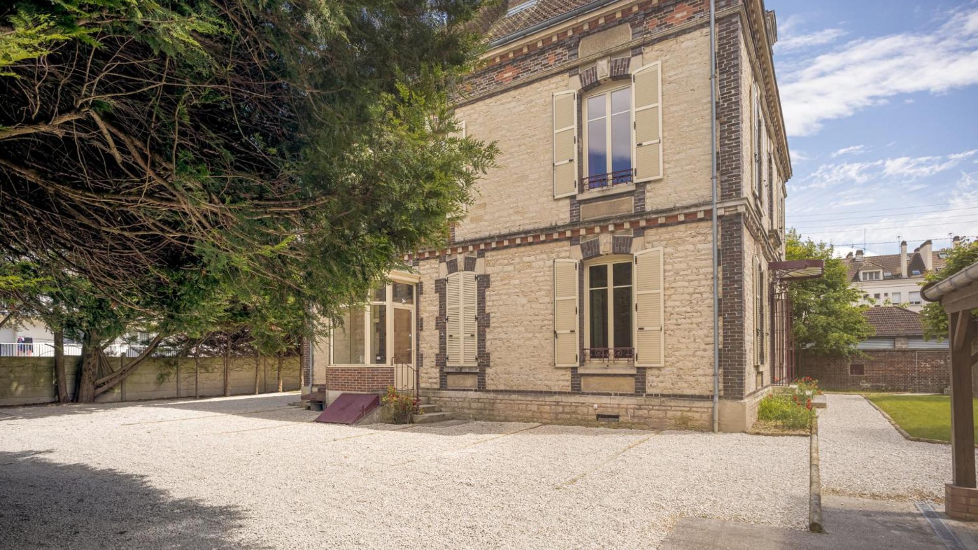 Bonappart 12 - Charme Napoleonien & Confort Troyes Extérieur photo