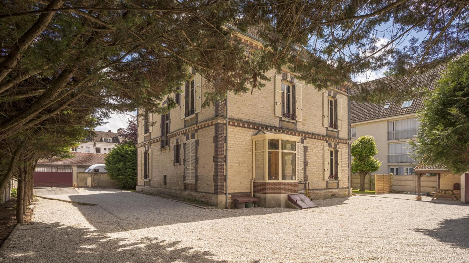 Bonappart 12 - Charme Napoleonien & Confort Troyes Extérieur photo